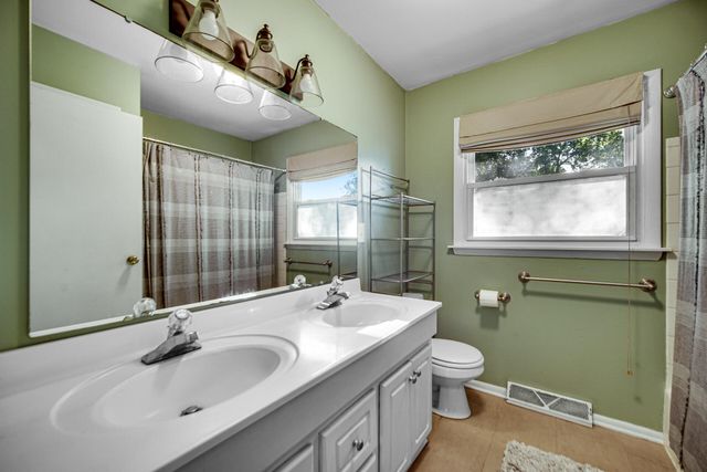 3101 N Campbell Street, Valparaiso, IN 46385