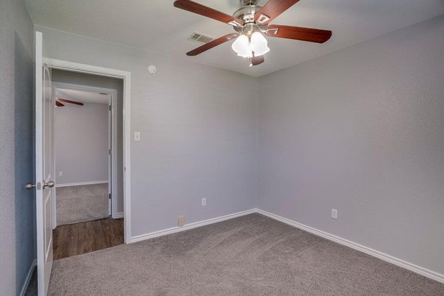 226 Claris LN, Georgetown, TX 78626