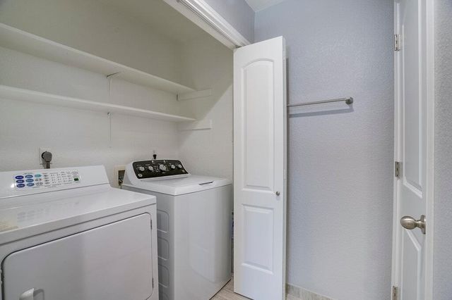 226 Claris LN, Georgetown, TX 78626