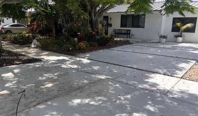 9510 SW 29th St, Miami, FL 33165