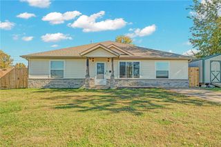 501 S 12th Street, Rogers, AR 72756