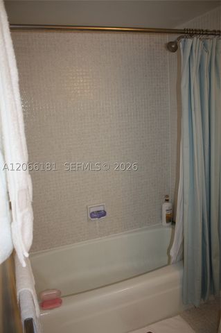 14211 N Kendall Dr 207E, Miami, FL 33186
