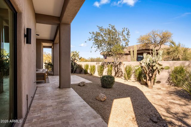 10874 E DALE Lane, Scottsdale, AZ 85262