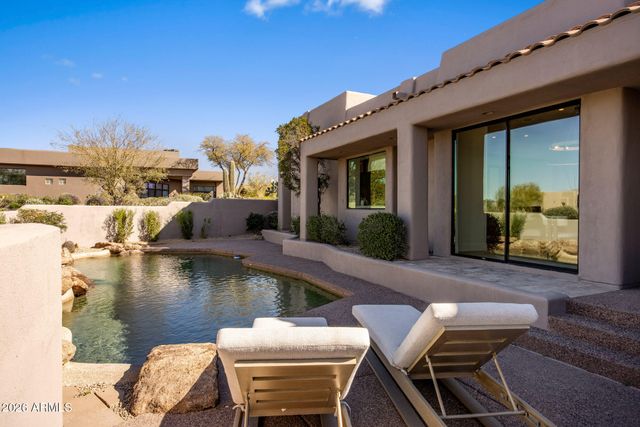 10874 E DALE Lane, Scottsdale, AZ 85262