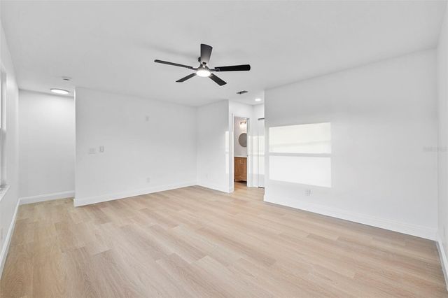 5700 VENETIAN BOULEVARD NE, St Petersburg, FL 33703