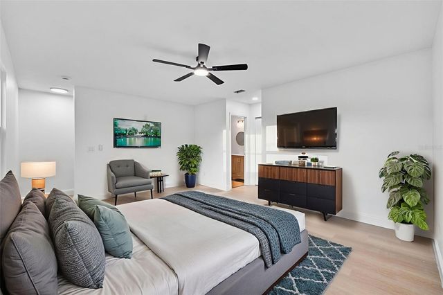 5700 VENETIAN BOULEVARD NE, St Petersburg, FL 33703