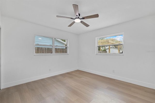 5700 VENETIAN BOULEVARD NE, St Petersburg, FL 33703