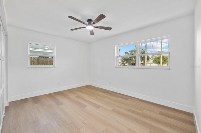 5700 VENETIAN BOULEVARD NE, St Petersburg, FL 33703