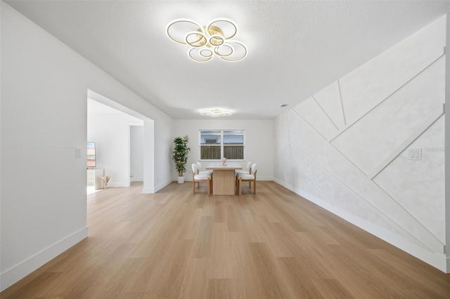 5700 VENETIAN BOULEVARD NE, St Petersburg, FL 33703