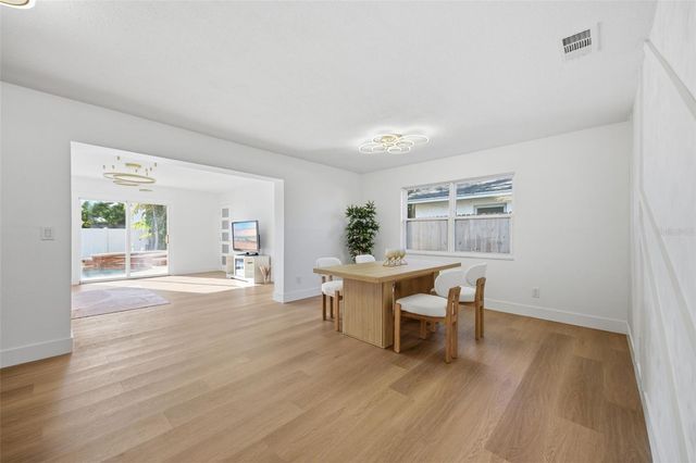 5700 VENETIAN BOULEVARD NE, St Petersburg, FL 33703