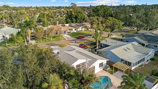 5700 VENETIAN BOULEVARD NE, St Petersburg, FL 33703