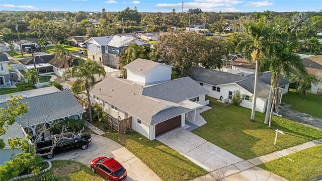 5700 VENETIAN BOULEVARD NE, St Petersburg, FL 33703