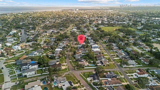 5700 VENETIAN BOULEVARD NE, St Petersburg, FL 33703