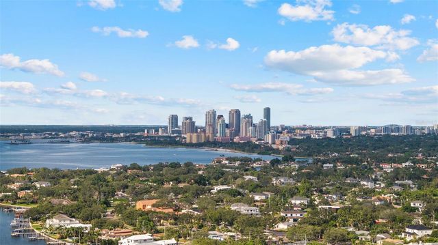 5700 VENETIAN BOULEVARD NE, St Petersburg, FL 33703