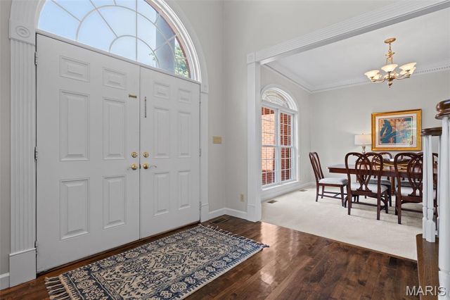 3 Longrove Lane, Des Peres, MO 63131