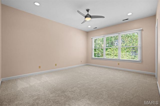 3 Longrove Lane, Des Peres, MO 63131
