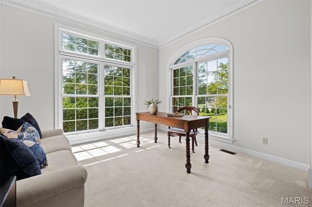 3 Longrove Lane, Des Peres, MO 63131