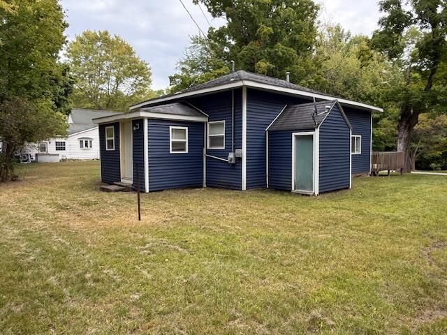 37 Jefferson Street, Newaygo, MI 49337