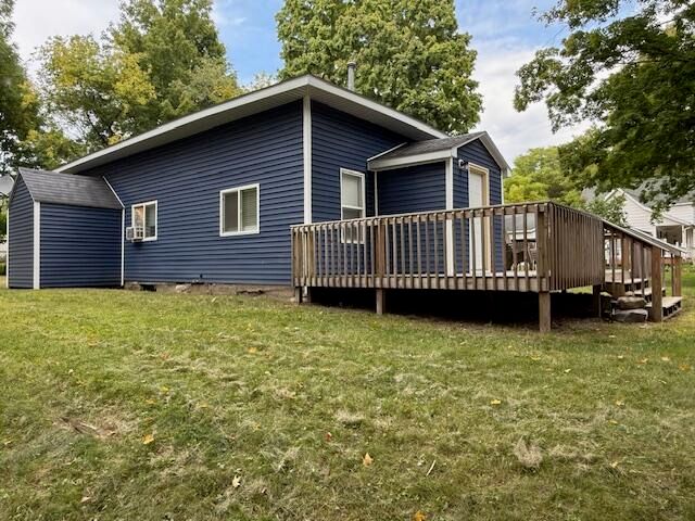 37 Jefferson Street, Newaygo, MI 49337