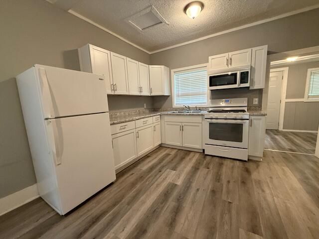 37 Jefferson Street, Newaygo, MI 49337