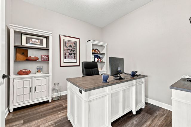 773 S 100th Street, West Des Moines, IA 50266