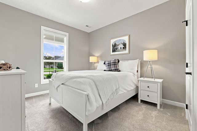 773 S 100th Street, West Des Moines, IA 50266