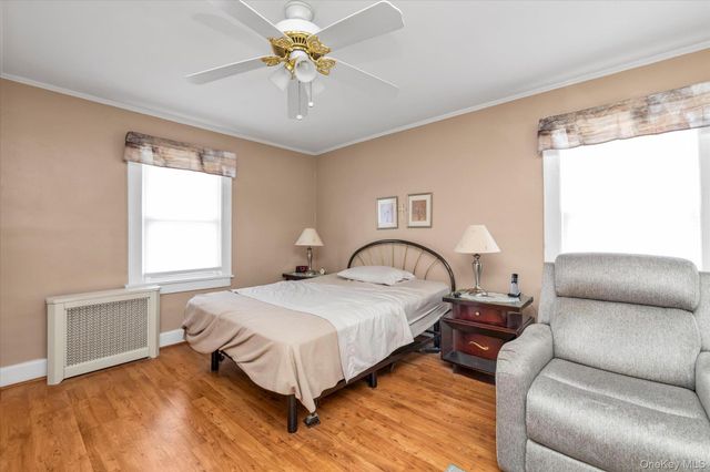 18 W Melrose Street, Valley Stream, NY 11580