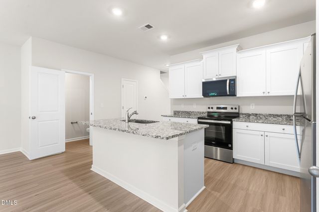 2126 Willow Glen Drive, Graham, NC 27253
