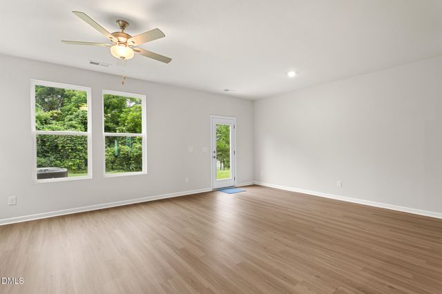 2126 Willow Glen Drive, Graham, NC 27253