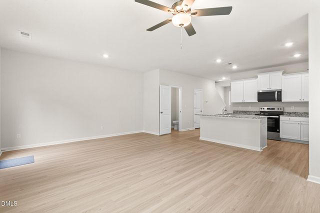 2126 Willow Glen Drive, Graham, NC 27253