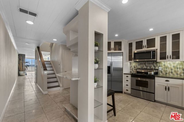 4 Jib Street 3, Marina Del Rey, CA 90292