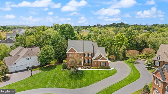 18757 UPPER MEADOW DR, Leesburg, VA 20176
