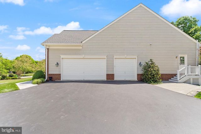 18757 UPPER MEADOW DR, Leesburg, VA 20176