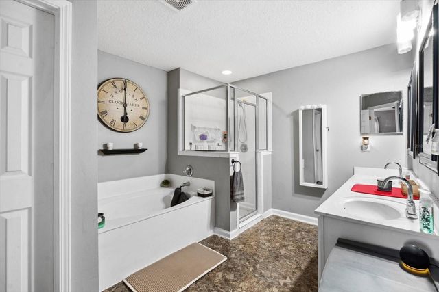 24 RIVIERA ESTATES COURT, Palm Coast, FL 32164