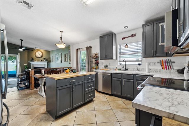 24 RIVIERA ESTATES COURT, Palm Coast, FL 32164