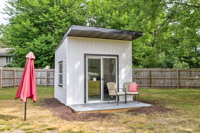 3566 S Brooks Road, Muskegon, MI 49444