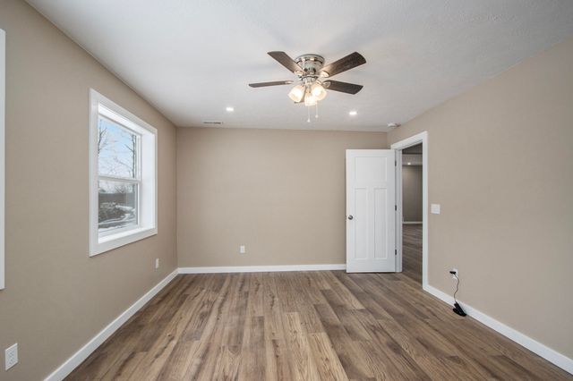 2824 E B Avenue, Plainwell, MI 49080