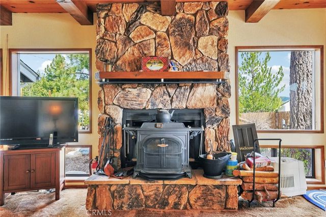 619 Landlock Landing, Big Bear Lake, CA 92315