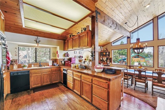 619 Landlock Landing, Big Bear Lake, CA 92315