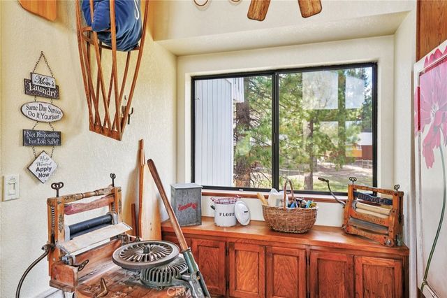 619 Landlock Landing, Big Bear Lake, CA 92315