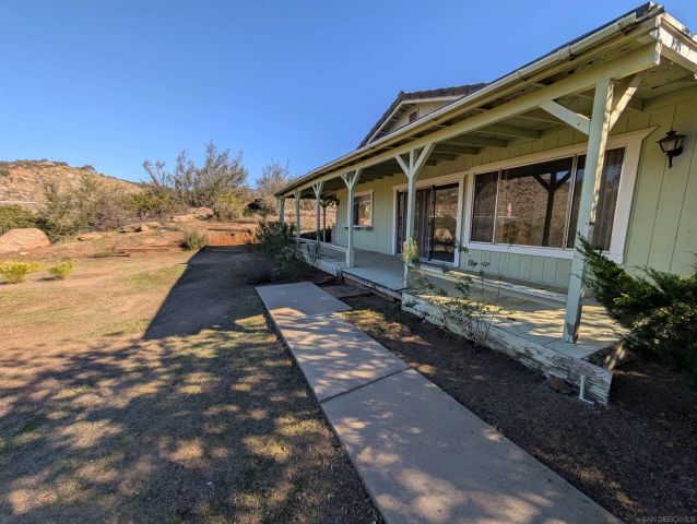 1331 Ramblewood Rd, Alpine, CA 91901