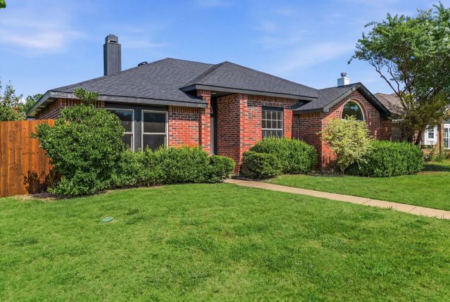 4822 Mize Court, Rowlett, TX 75088