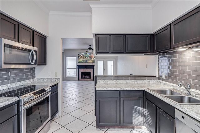 2713 Saint Joseph St K, Corpus Christi, TX 78418