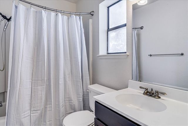 2713 Saint Joseph St K, Corpus Christi, TX 78418