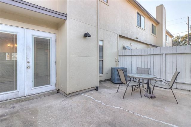 2713 Saint Joseph St K, Corpus Christi, TX 78418