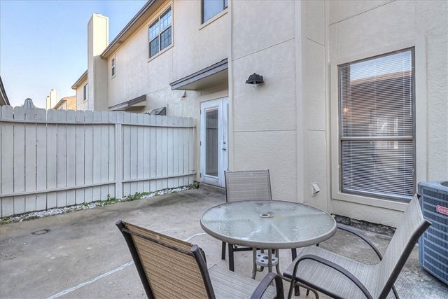 2713 Saint Joseph St K, Corpus Christi, TX 78418