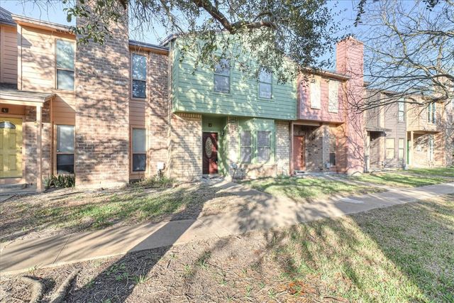 2713 Saint Joseph St K, Corpus Christi, TX 78418