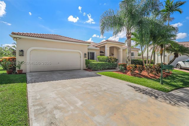 1928 Water Ridge Dr, Weston, FL 33326