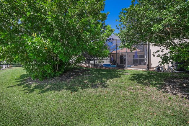 1928 Water Ridge Dr, Weston, FL 33326