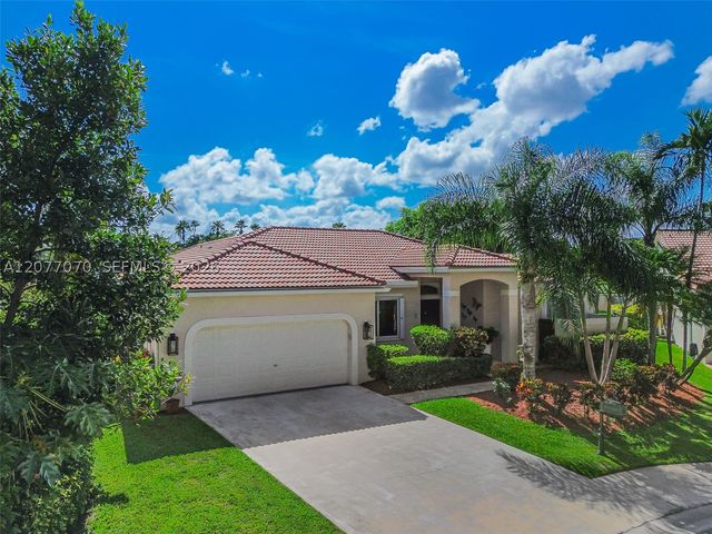 1928 Water Ridge Dr, Weston, FL 33326